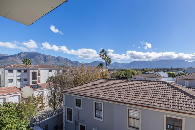 1 Bedroom Property for Sale in Tokai Western Cape